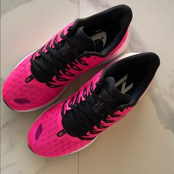 NWT Nike Air Zoom Vomero 14 - Picture 4 of 7